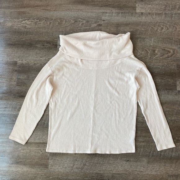 Urban Outfitters Out From Under Off Shoulder Sweater - Picture 7 of 11